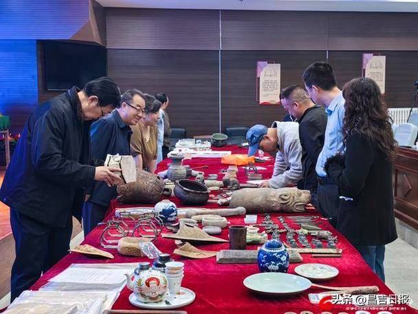 国有博物馆受损文物价格鉴定现场