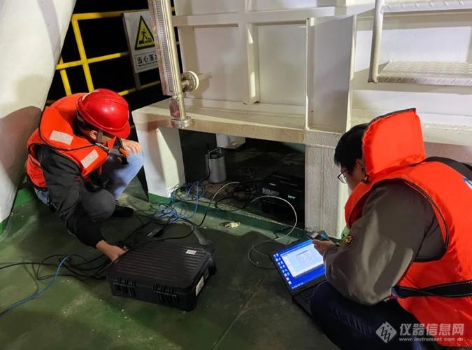海上风电机组基础螺栓无线应力监测系统安装现场图