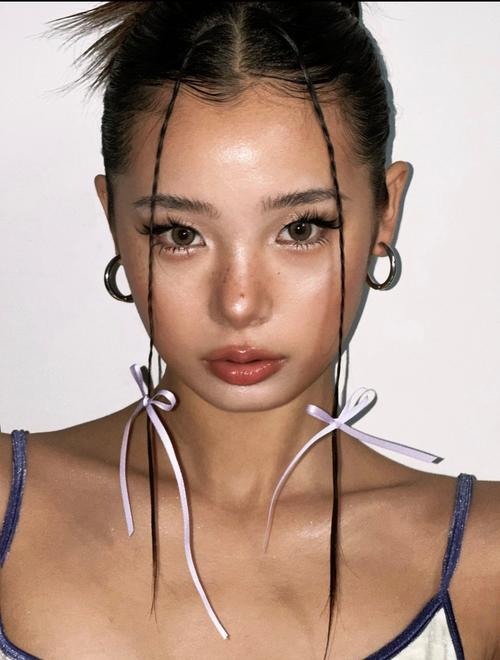 唇妆与色彩:黄黑皮也不再踩雷