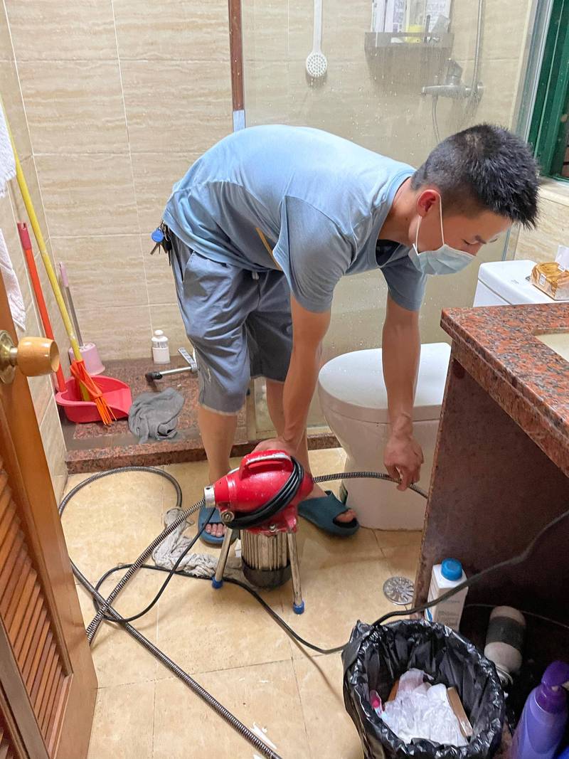 下水管道疏通器使用现场图