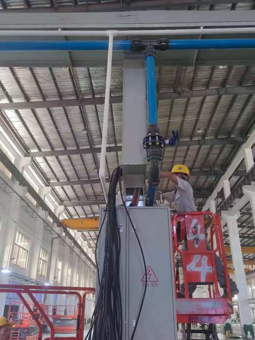 新建厂房水性制胶设备整线安装现场图