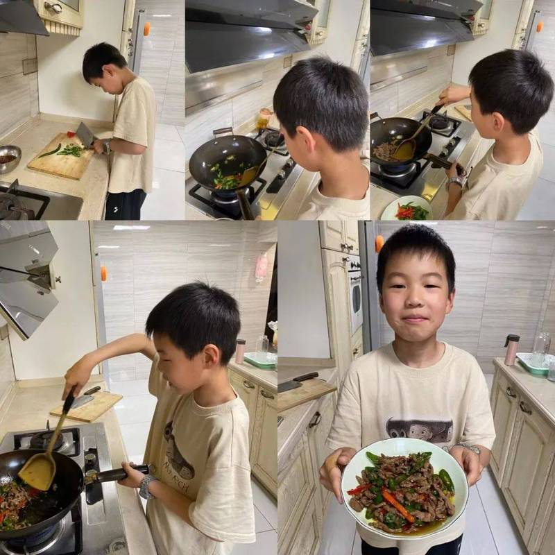 小学生帮厨房摘菜做实践性作业实拍
