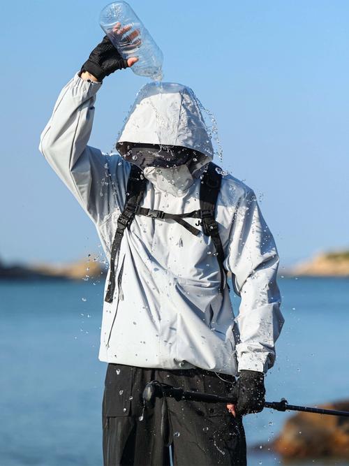 冲锋衣防水测试