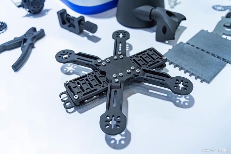 3D打印连续碳纤维无人机机臂实物图