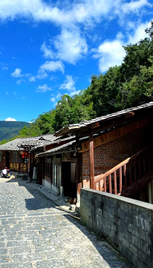 云南腾冲黄瓜箐硫磺泉坑实景