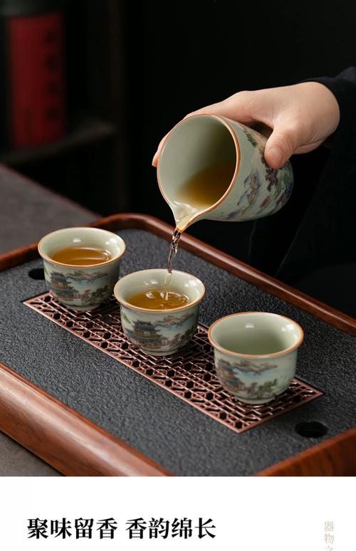 老茶家用了二十年的老式瓷盖碗泡茶