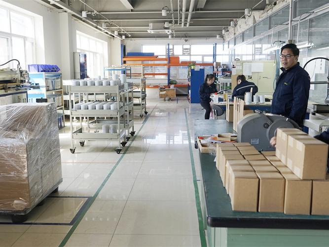 车间打磨工位粉尘收集滤芯更换实拍