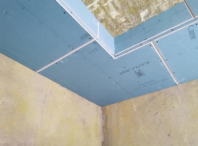 石膏板吊顶L型整板拐角施工实拍