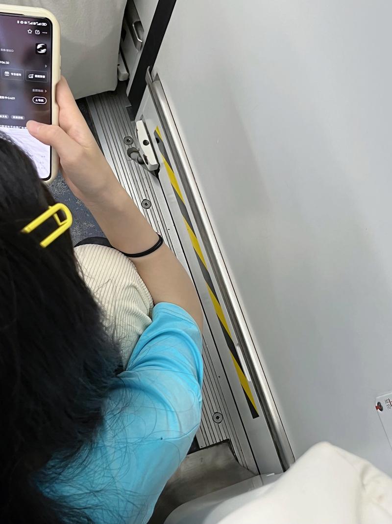 普通人日常通勤使用手机真实测评实拍