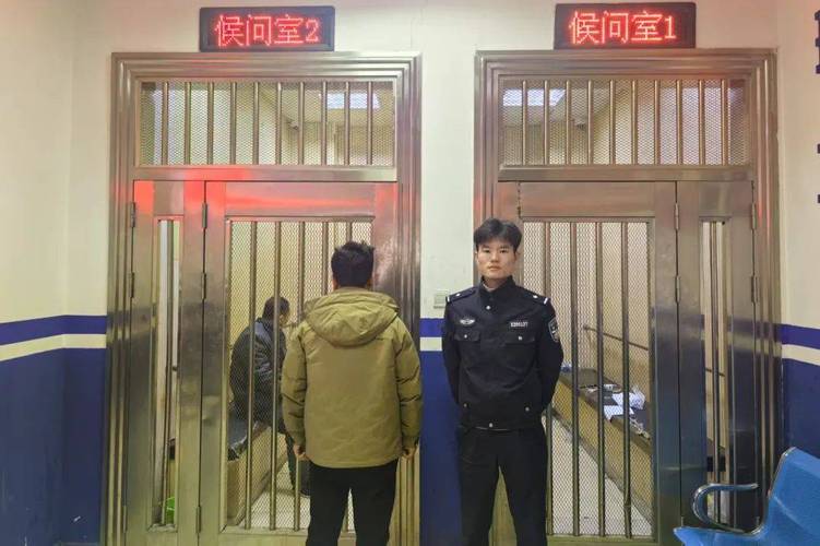 看守所门口正规法律咨询点场景
