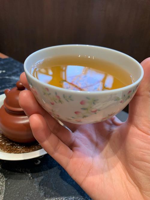 选杯子，不是越贵越好，而是越“龟毛”越好