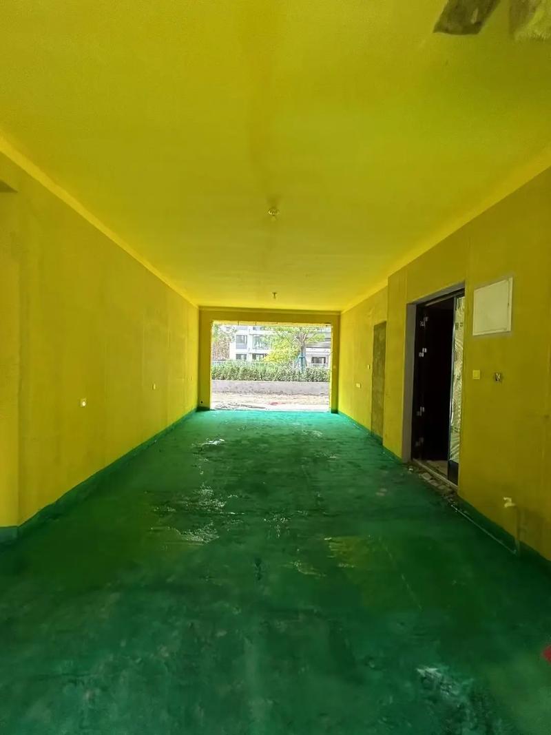 绿色地固与黄色墙固对比实拍