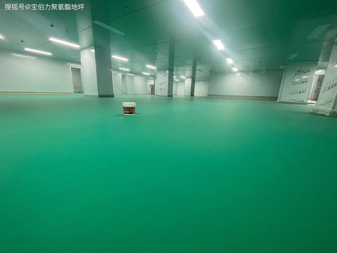食品加工车间AMR过防滑环氧地坪测试场景