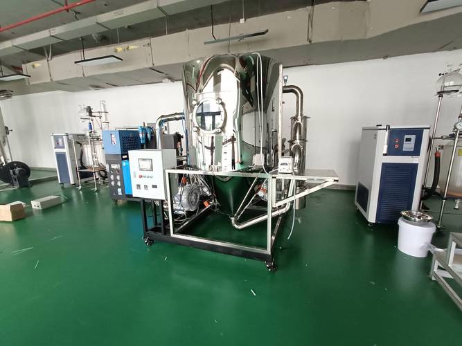 工业干燥设备不同物料小试验证现场