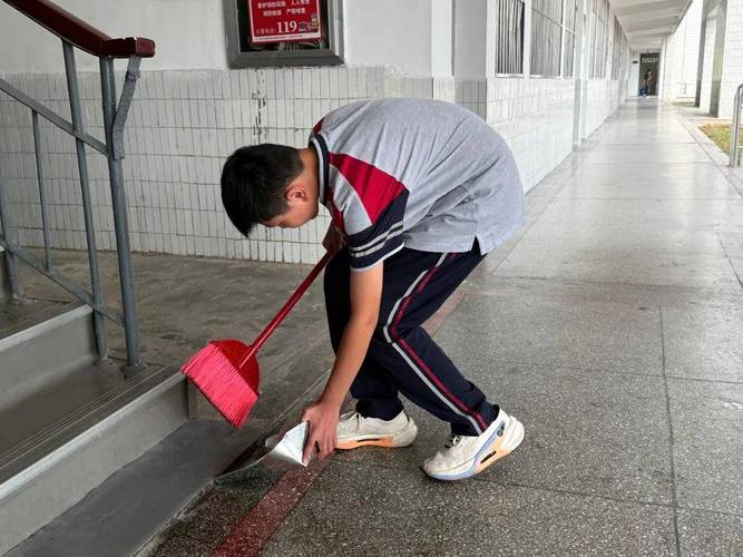劳动周≠大扫除，学校偷偷换了玩法