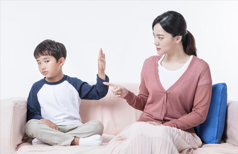 儿童幼儿园欺凌干预亲子沟通场景