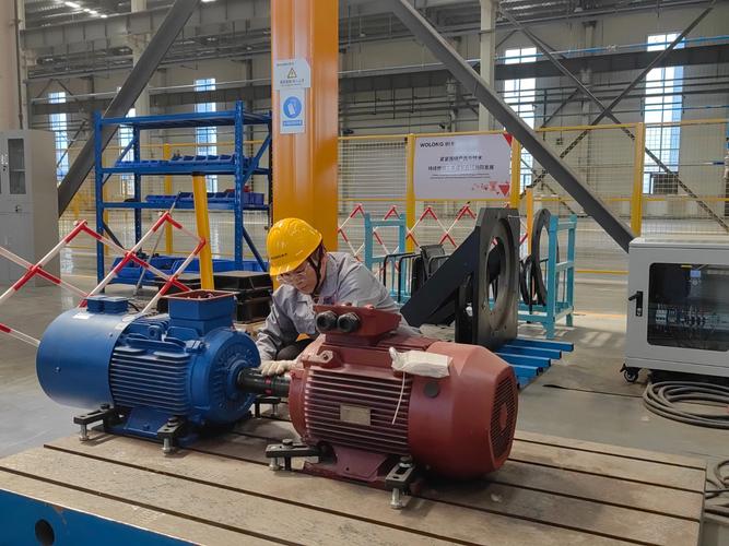 珠三角五金工厂电机节能改造施工现场