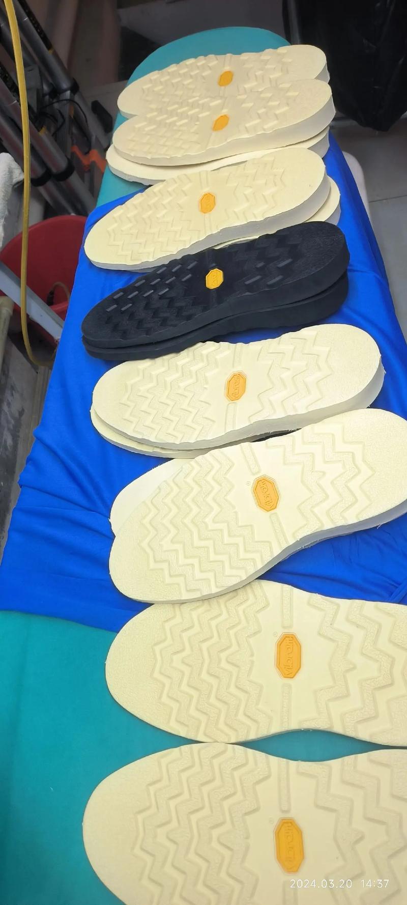 手工靴子更换Vibram鞋底过程