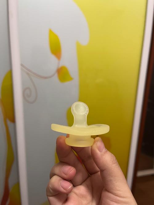 婴童用品厂硅胶奶嘴硬度测试场景
