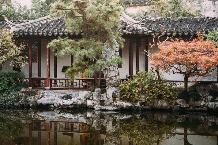 长廊的七情六欲:建筑如何学会抒情-因为所以
