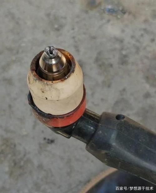 等离子切割喷嘴内部损坏特写