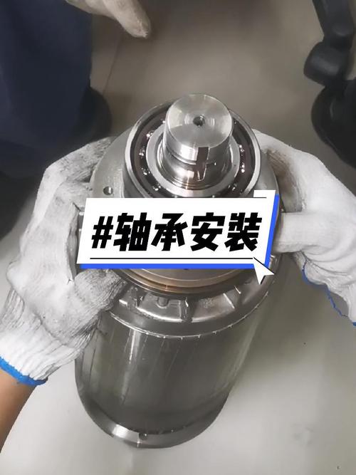 数控钻床主轴内部SKF轴承安装特写