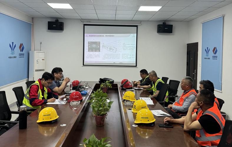 一线工程师技术培训小组实操讨论场景