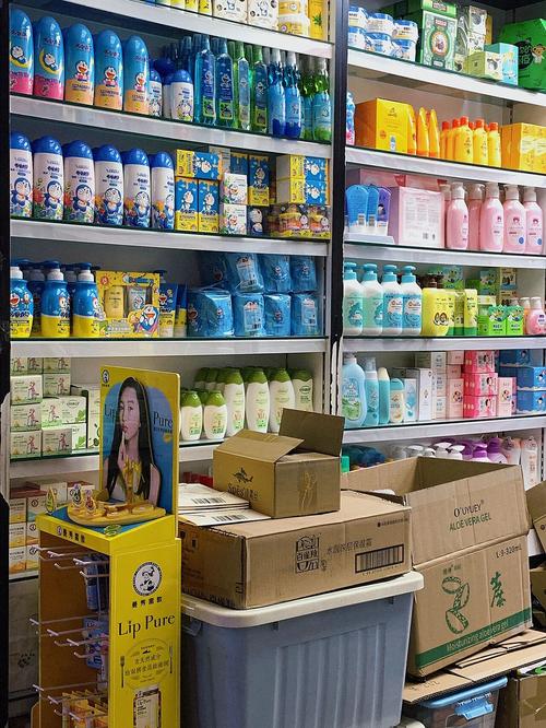 东南亚本地超市日化区商品陈列