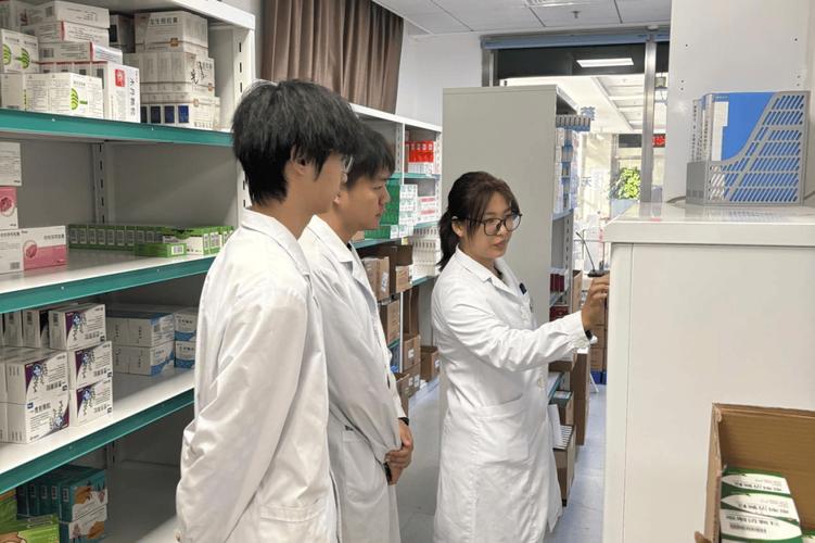 实习生和带教leader线下沟通工作的实拍