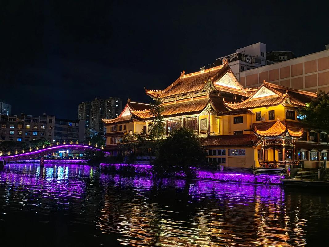 第一站:文昌阁站——老城区的烟火气