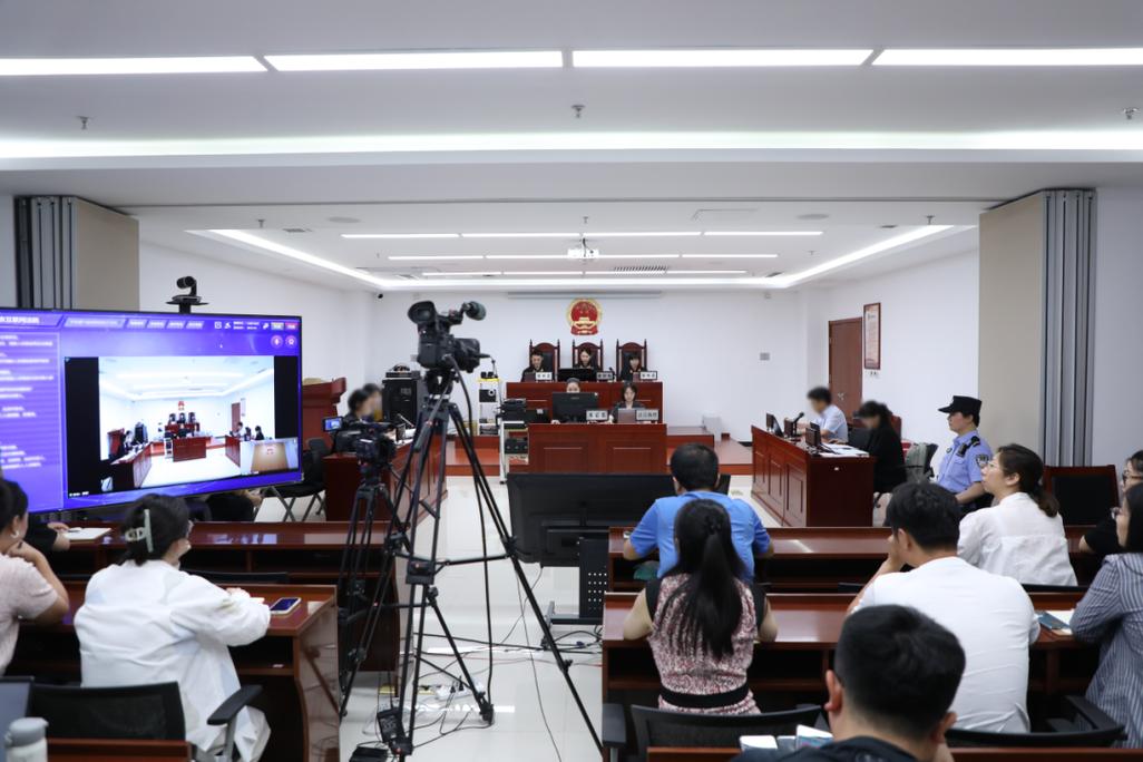 网络直播带货消费者维权纠纷庭审现场照片