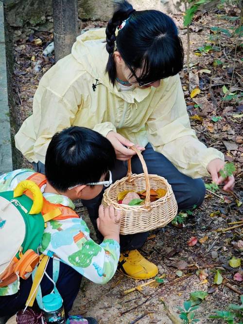 蹲在院子里数落花:我和孩子玩出来的传统文化节气-大讲堂