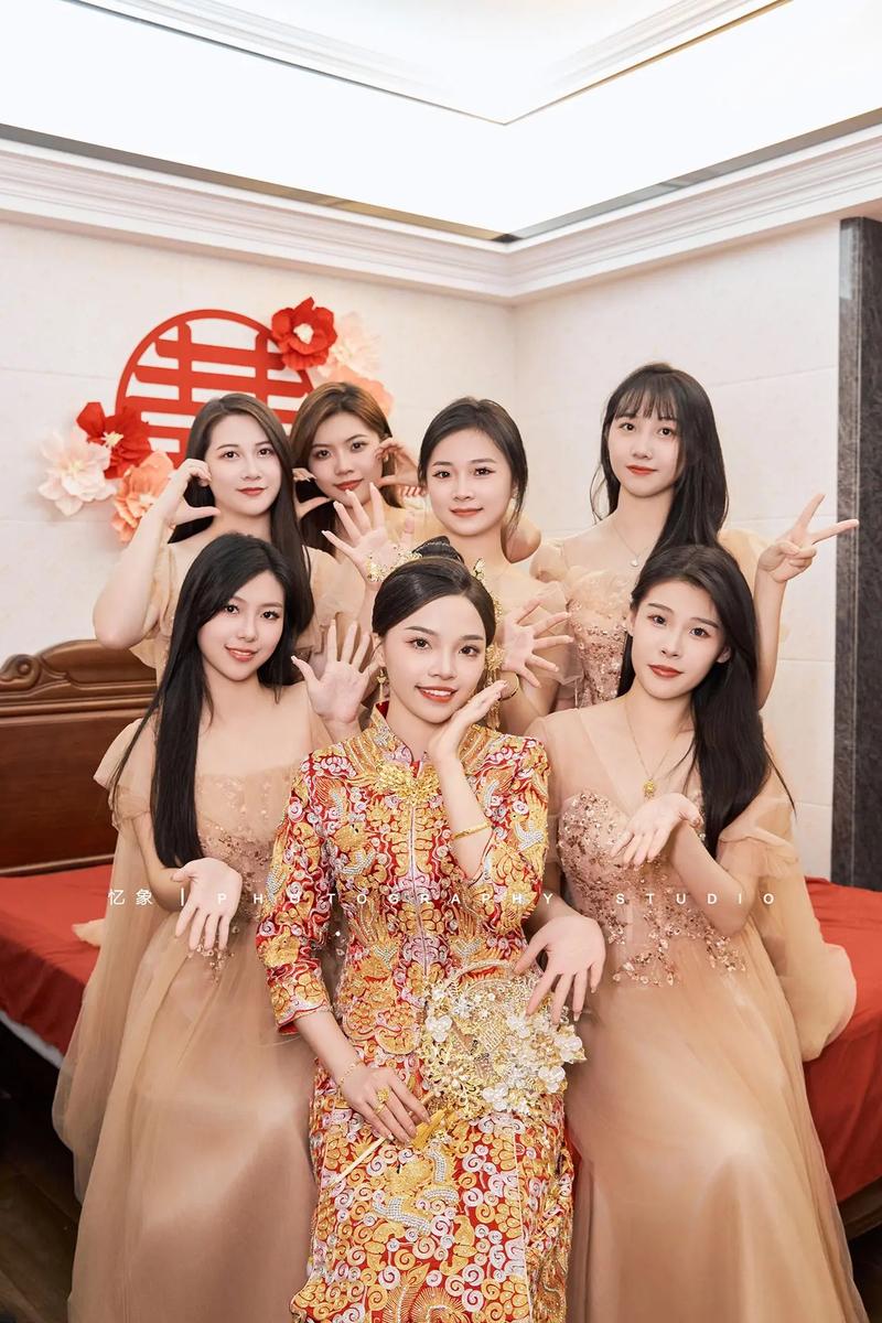 新娘派对闺蜜搞怪合影姿势大全