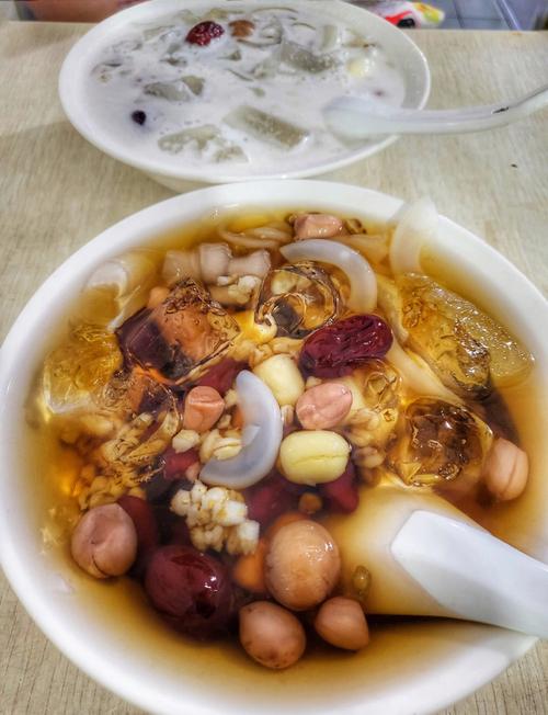 侨港糖水铺清补凉