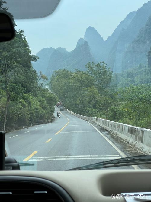 崇左边境小路