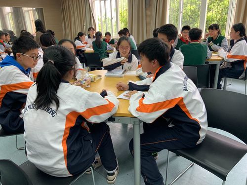 中学班级学生自主调解角实景