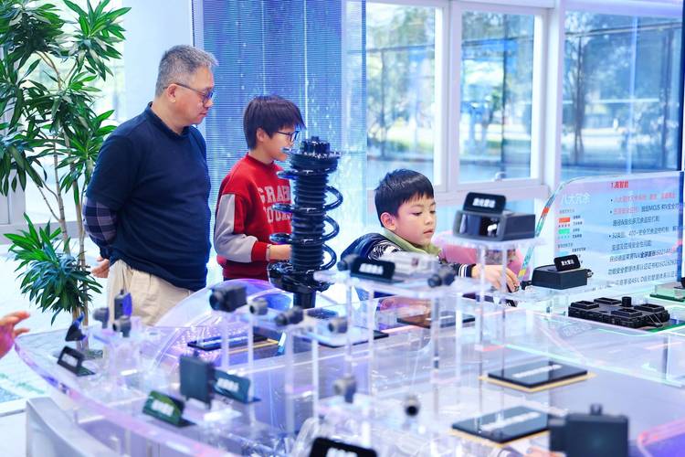 超级宝贝小程序:工业企业职工亲子福利的低成本落地工具-超级宝贝