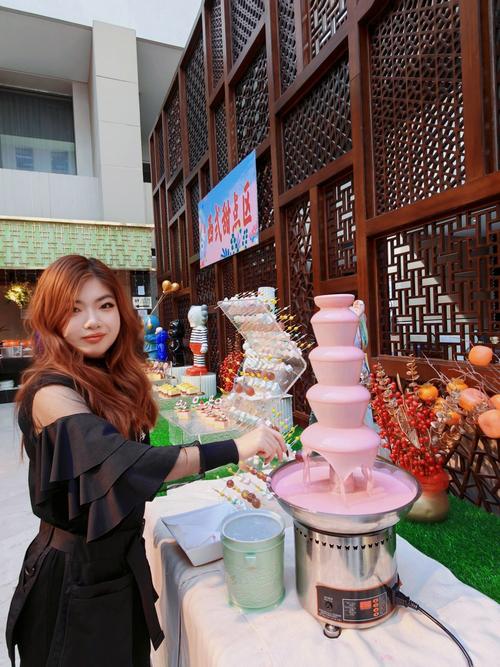 婚礼甜品台DIY互动巧克力喷泉