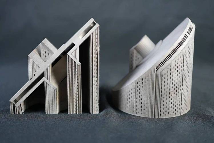 复杂金属3D打印件支撑结构拆除过程