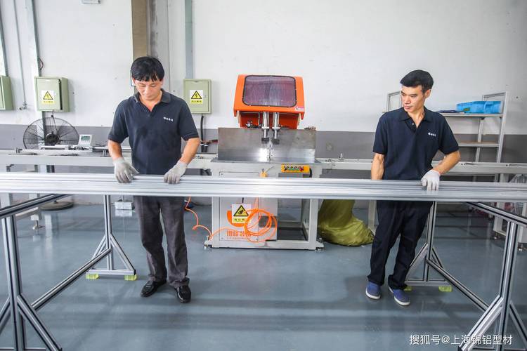 工业工程师使用田口方法优化工艺现场
