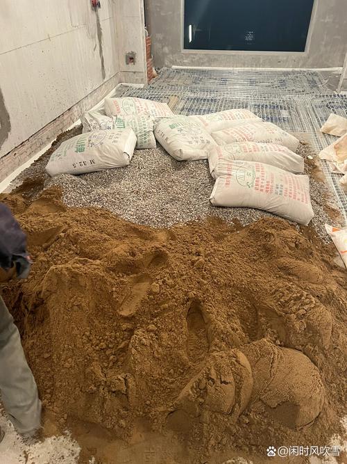家装地暖回填骨料瓜子片堆放现场