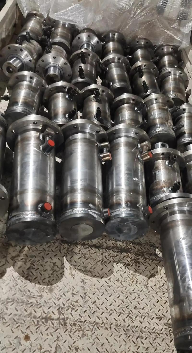 正规打包机厂家车间 数控机床加工液压缸