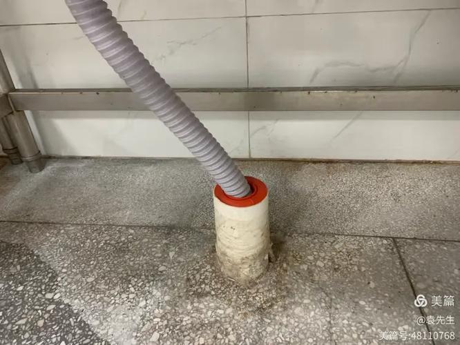 厨房水槽下排水管接口湿抹布封堵测试