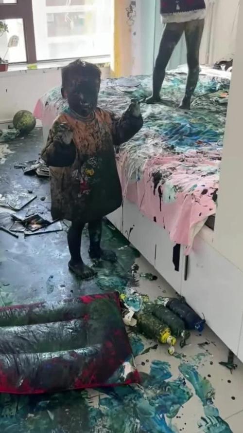 拆家撒泼的三岁小魔王，大脑里到底装了啥