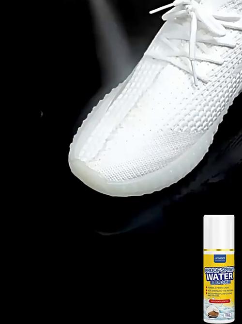 帆布鞋喷纳米防水喷雾后水珠滚落效果