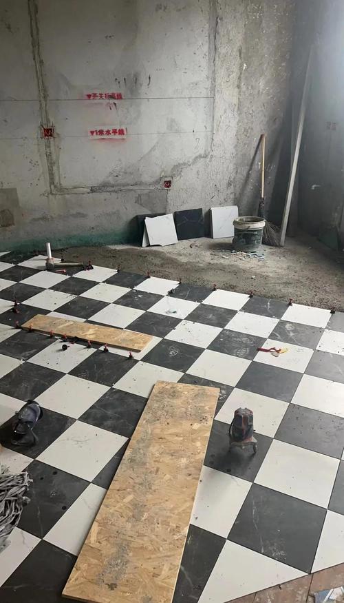 黑白棋盘格地砖复古厨房铺贴效果