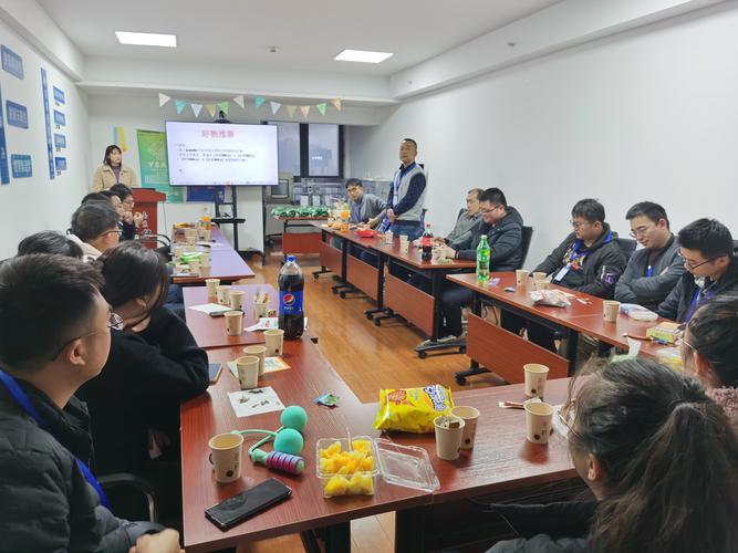 南京科技园区创业团队茶歇对接现场