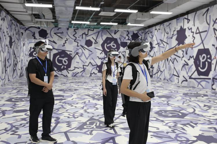 景区元宇宙沉浸式VR游览体验现场图