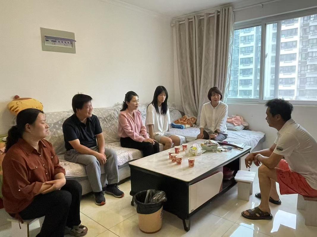 子女协商赡养老人家庭会议