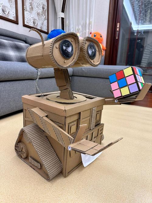 亲子工作坊家长孩子共同制作工业主题手工模型